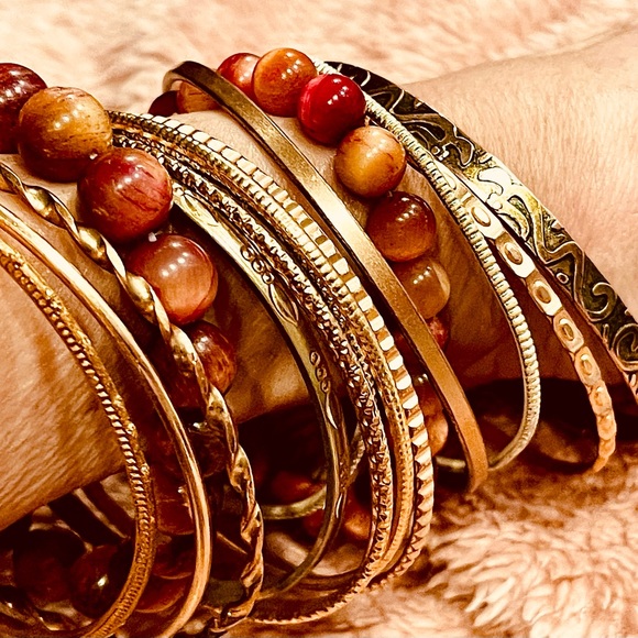 Tigers Eye-Genuine Pink 13 Bracelets 11 Unique Gold, 2 Pink TIGERS EYE, Gorgeous - Picture 12 of 16